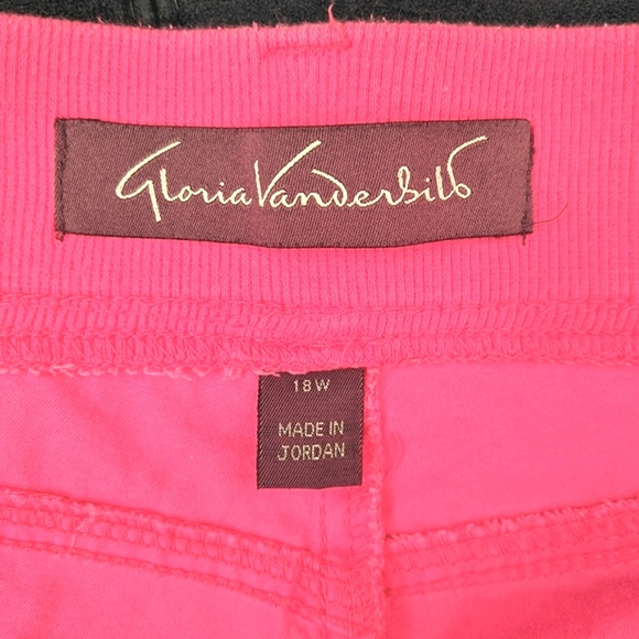 Gloria Vanderbilt Jacky Shorts. - Picture 3 of 6